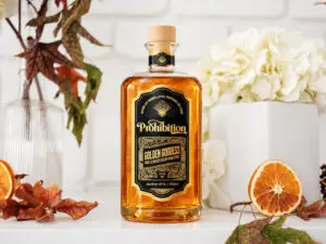Golden Goddess – Vanilla & Glitter-Infused Corn Whisky