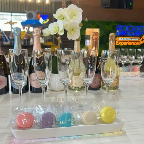 Bubbly & Macaron 2